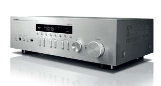 Yamaha R-N402D hos Ljudkallarn.com