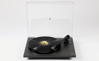 Rega Planar 1 Plus hos Ljudkallarn.com
