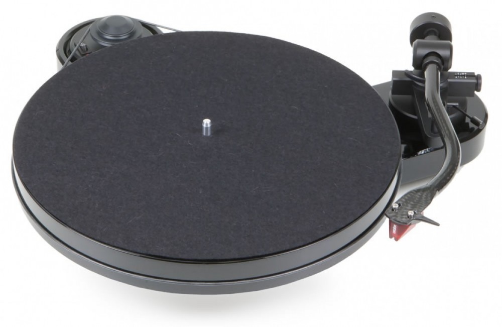 Pro-Ject RPM 1 Carbon Svart High Gloss