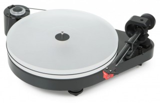 Pro-Ject RPM 5 Carbon hos Ljudkallarn.com